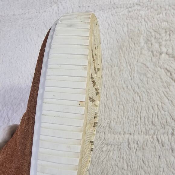 Timberland Sz10 W's Skyla Bay Suede Faux Fur Lined Warm Slipon brown shoes Cabin - Picture 10 of 15